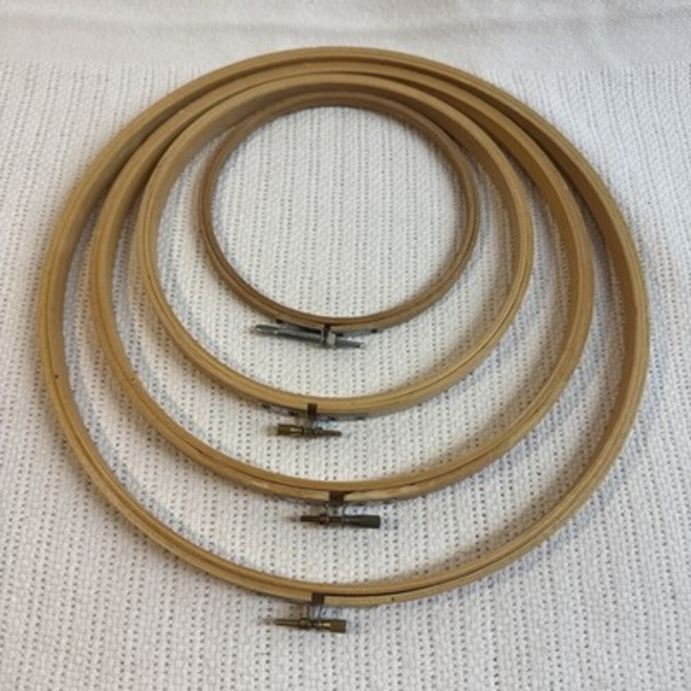Lot of 4 Vintage Embroidery Needlepoint Wooden Hoops 12" 10" 8" 6" Screwed